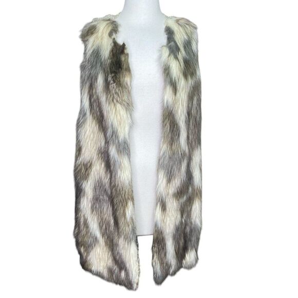 Almost Famous Faux Fur Vest Knitted Back Size XL - Picture 1 of 7